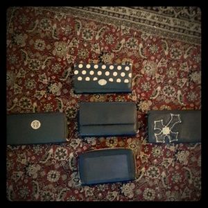Black wallets